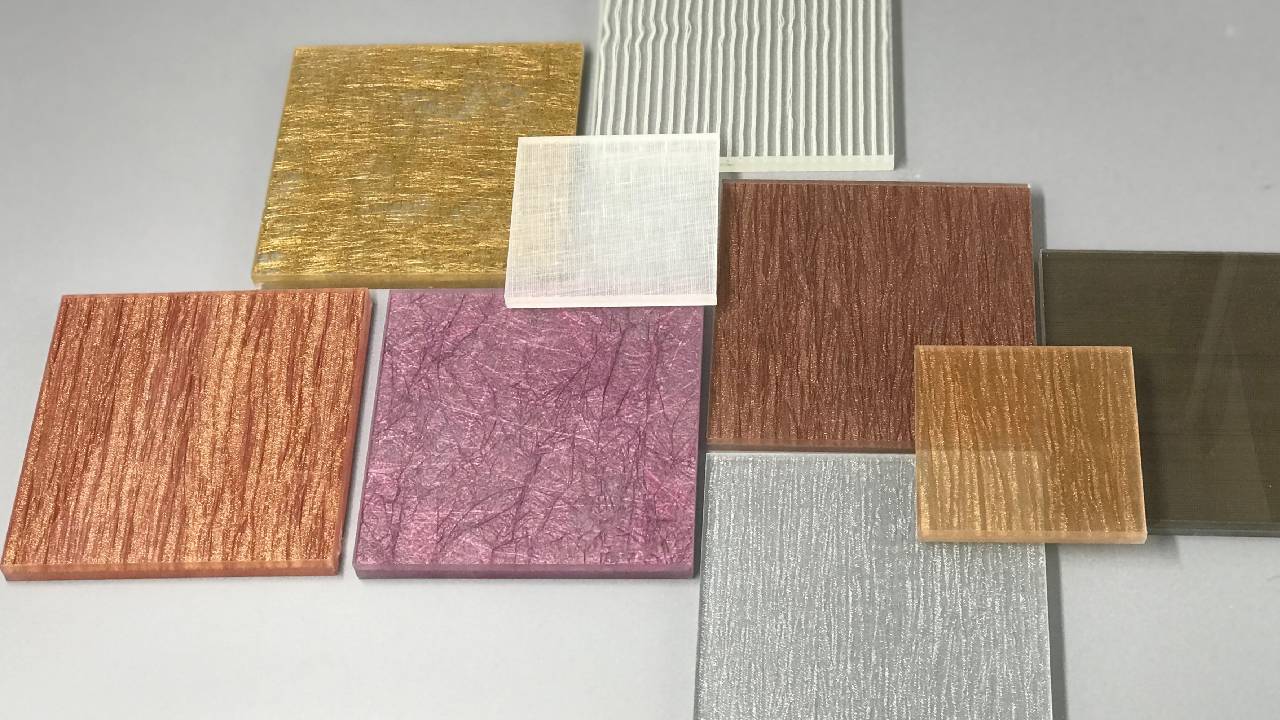 fabric mesh laminated glass, fabric mesh lamination services, decorative fabric mesh lamination, fabric mesh lamination for glass, fabric mesh laminated glass solutions