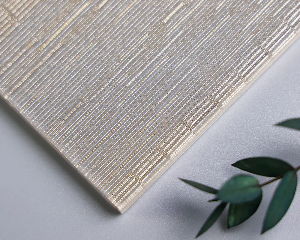fabric mesh laminated glass, fabric mesh lamination services, decorative fabric mesh lamination, fabric mesh lamination for glass, fabric mesh laminated glass solutions