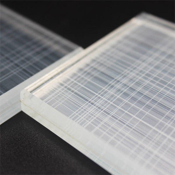fabric mesh laminated glass, fabric mesh lamination services, decorative fabric mesh lamination, fabric mesh lamination for glass, fabric mesh laminated glass solutions
