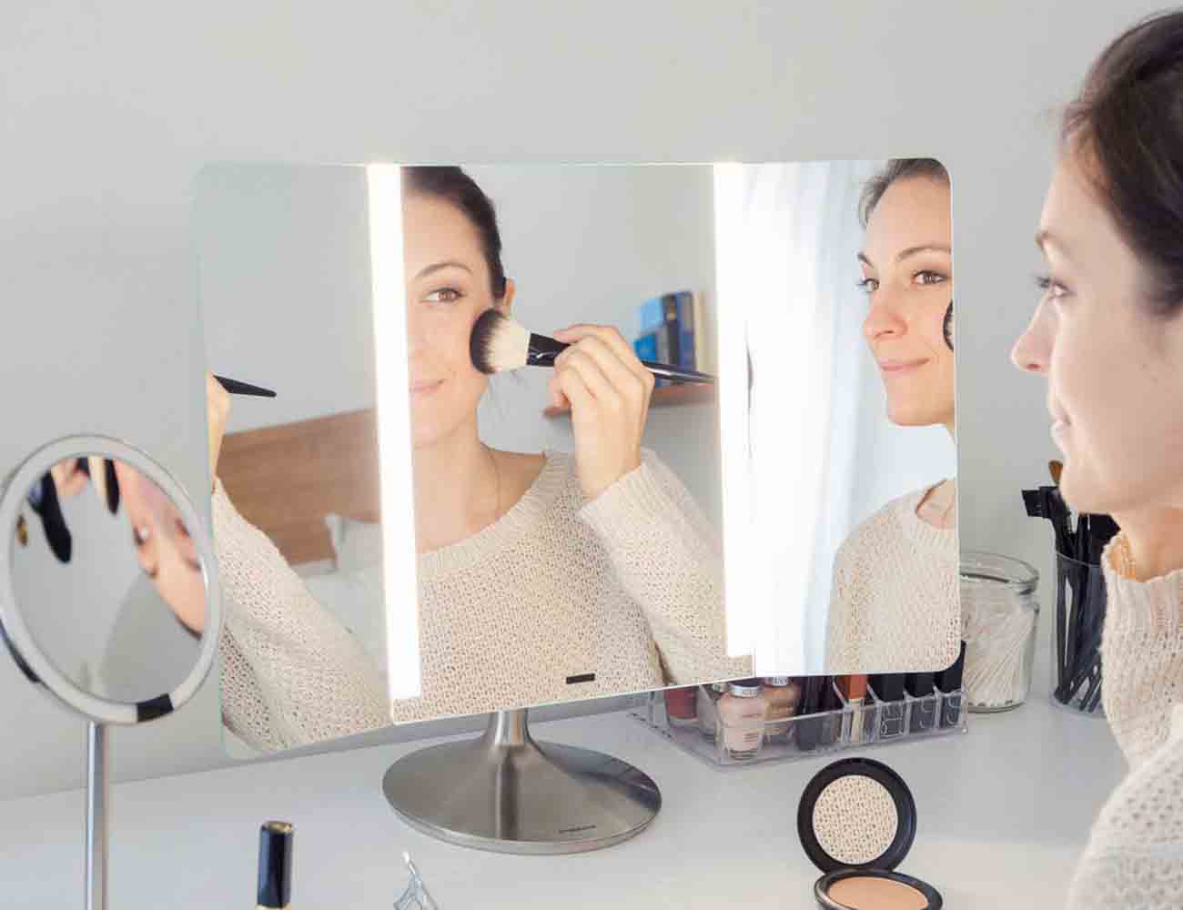 led mirrors, led bathroom mirror, led vanity mirror, mirror with led lights, led wall mirror